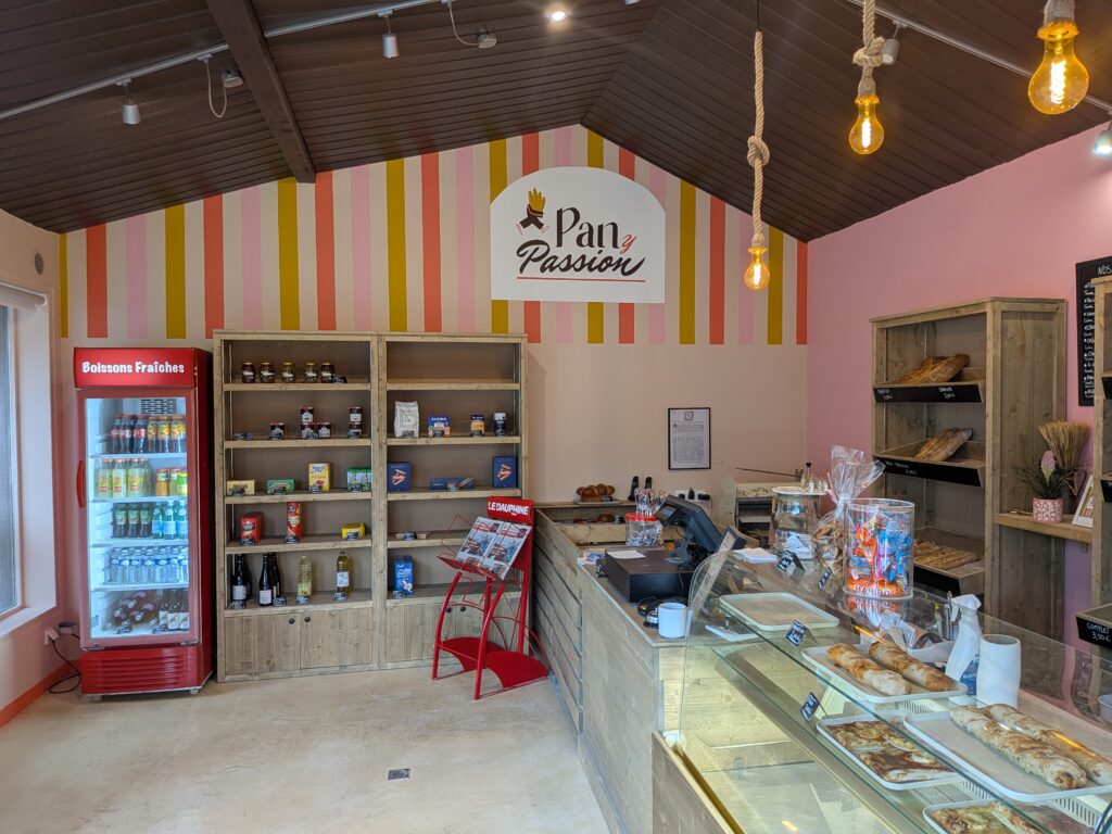 Peinture rénovation de la boulangerie de Vaulx